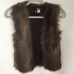 Fur vest